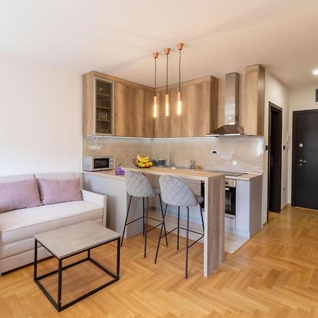 Apartment Bohemia Belgrad Exteriör bild